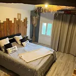 Demeure Pierre 12 Couchages Piscine Chauffee Et Jacuzzi *