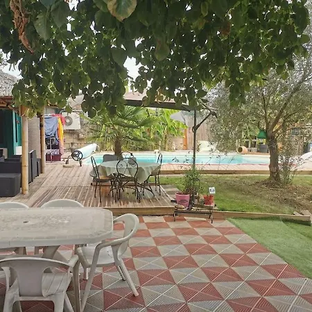 Demeure Pierre 12 Couchages Piscine Chauffee Et Jacuzzi