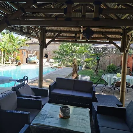 Demeure Pierre 12 Couchages Piscine Chauffee Et Jacuzzi * Abzac (Gironde)