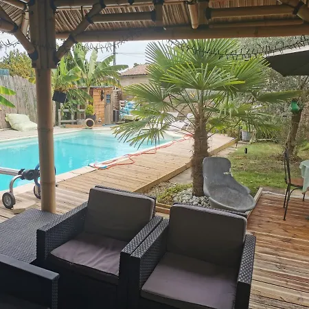 Demeure Pierre 12 Couchages Piscine Chauffee Et Jacuzzi